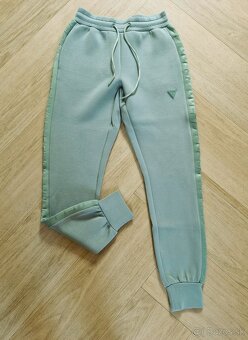 NOVE Guess nohavice, teplaky, sortky, kratase XS - M - 3