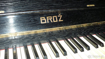 Klavír Brož - 3