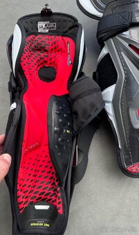 ✅CHRANICE KOLIEN/HOLENAKY BAUER HYPERLITE SR - 16/41CM - 3