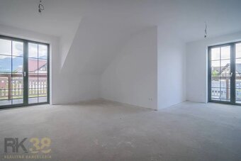 Priestranný 2-izbový byt s krásnym výhľadom na Vysoké Tatry - 3