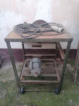 Cirkulár predám - 3