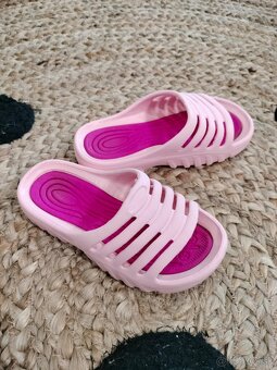 Dievčenské šľapky_veľkosť 26 - 3