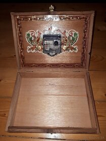 Drevene krabicky od cigar Nastenne hodiny - 3