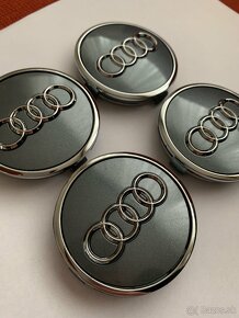 Audi stredové krytky diskov 61mm - 3