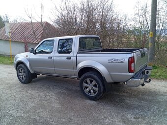 Nissan Navara 2,5 TDi 4x4 - 3