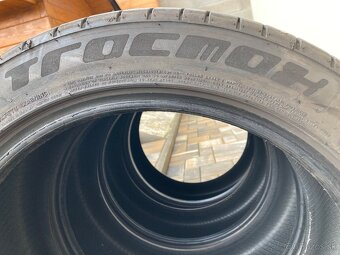 Letné pneu 235/45 R18 - 3