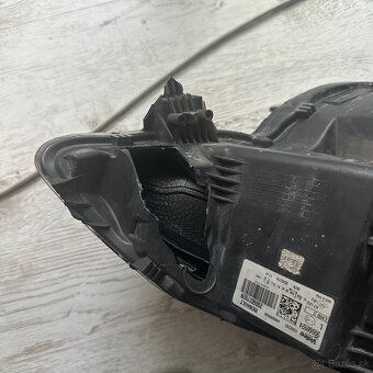 Svetlomety na Renault Megane 4 - 3