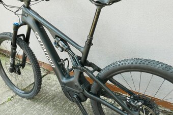 Predám elektrický bicykel Specialized Levo Comp karbom L - 3