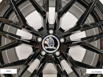 Škoda, Vw Carmani Ludwig alu disky R18 ET45 5X112 8J 1226 - 3