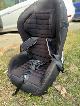 Autosedačka Chicco pre menšie deti - isofix - 3