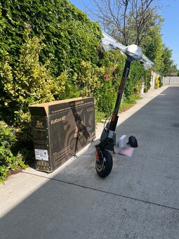 KuKirin G2 2025 - Nerozbalená E-Kolobežka - 3