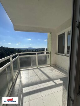 Prenajmem 2 izb.byt s terasou na Hradnom kopci BA. - 3