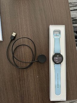 Predám hodinky Samsung Galaxy Watch FE - 3