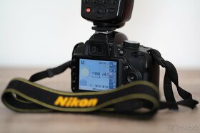 Nikon D3200 - 3