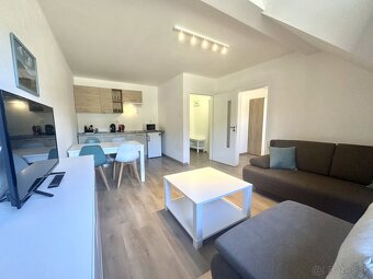 Jedinečný 2-izbový kompletne zariadený apartmán - 3