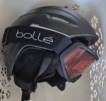 Snowboard, prilba, okuliare - 3