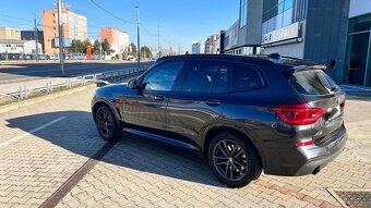 BMW X3 XDrive30i A/T - 3