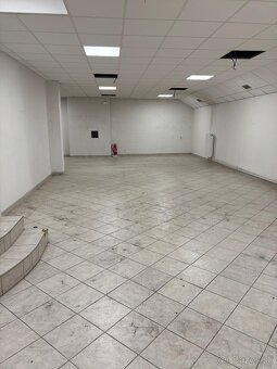 Obchodné priestory na prenájom priamo na Radničnom námestí - 3