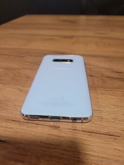 Samsung galaxy s10e - 3
