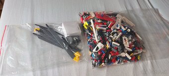 Lego technik 42145 helikoptera Airbus - 3