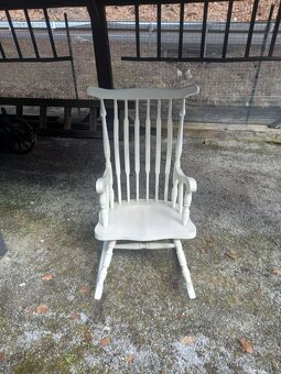 Hojdacie kreslo + stolík - 3