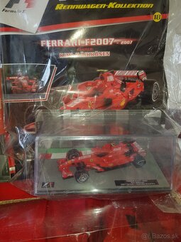 Scuderia Ferrari nové - 3