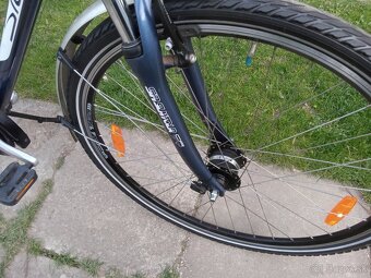 Dámsky trekingový bicykel SIGA Valencia 28" - 3