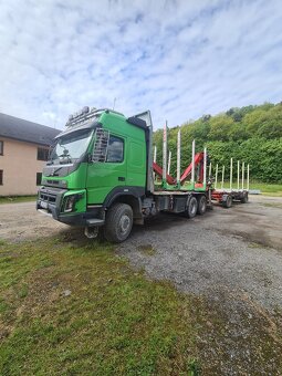 Lesovoz Volvo FMX 6x6 - 3