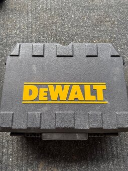 Predám DeWALT Laser - 3