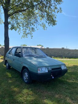Predám ŠKODA FAVORIT 136 L r.v.1989 prvomodel - 3