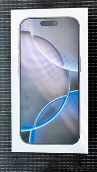 iPhone 16 Pro 256GB Black Titanium - 3