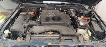 Mitsubishi Pajero - 3