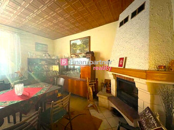 Štýlový rodinný dom pod lesom na peknom mieste v Kanaši (F50 - 3