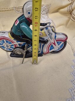 Predam plechove hracky - 3