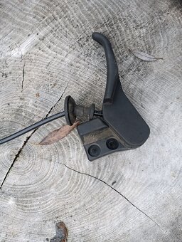 Zámok prednej kapoty Superb1 2005 - 3