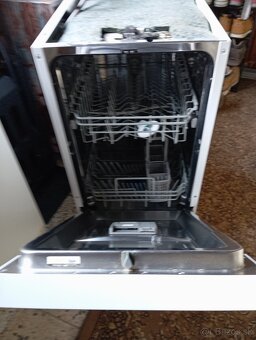 Umývačka riadu Midea - 3