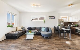 PREDAJ 3 IZB. BYTU, 2x PARK. MIESTA, NÍZKE NÁKLADY, DUNAJSKÁ - 3