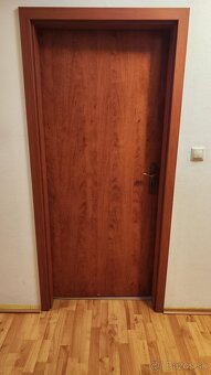 Interiérové dvere + zárubne – 5 kusov – 100 € (rýchlo 80 €) - 3
