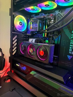 GIGABYTE GeForce RTX 4070 GAMING OC 12G - 3