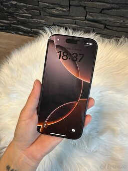 iPhone 16 Pro 128 GB - 3