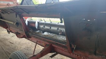 Kombajn, sklízecí mlátička Massey Ferguson 38 - 3