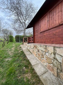 ZĽAVNENÉ • Na predaj vinohrad. domček s pivnicou a pozemkom - 3