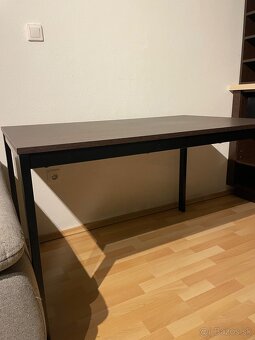 Tmavohnedý jedálenský stôl - 3