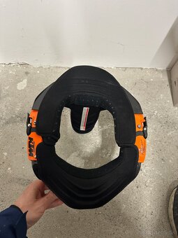 Predam NOVY krčný chránič (ochrana krku) Leatt Neck Brace - 3