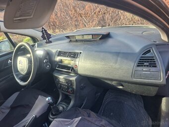Zdravím predám Citroën C4 - 3
