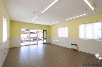 Exkluzívne na predaj polyfunkčná budova vo Vrbovom - 3