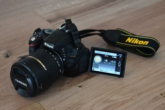 Nikon d5100 s AF objektivom 18 - 200 macro - 12tisic cvak. - 3