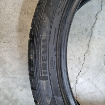 Zimné pneumatiky 265/40 R22 PIRELLI DOT2420 - 3