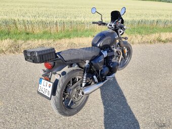 Triumph street twin 900 - 3