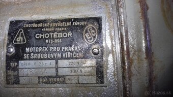 Predám elektromotor 220 V , 3 A - 3